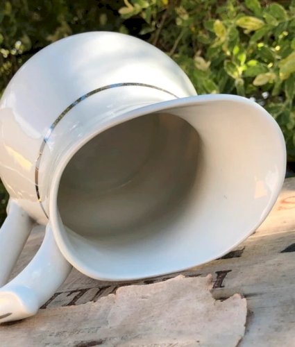 Crémier blanc liseré argenté en porcelaine CH-R