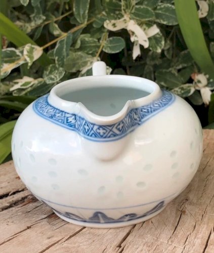 Crémier en porcelaine blanc et bleu