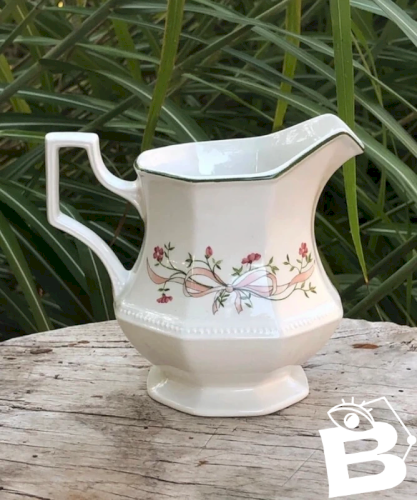Crémier England vintage en porcelaine