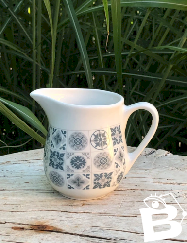 Crémier motifs géométriques gris et turquoise