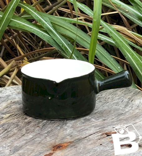 Crémier vintage en faïence vert foncé