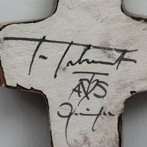 Croix en céramique fond bleu décor d'oiseaux par Taburet Quimper XXe M3940