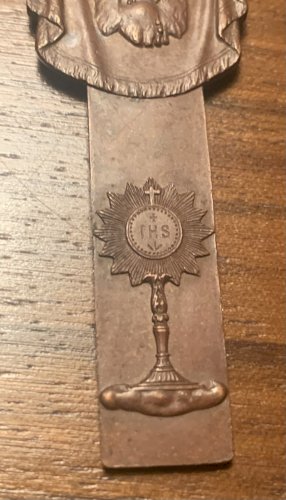 croix pectorale adoration réparatrice des nations catholiques représentées Rome