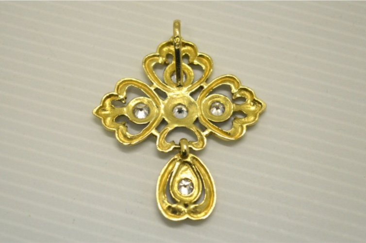 - CROIX REGIONALE ARGENT VERMEIL ET BRILLANTS MINERVE CROIX NORMANDE ST ESPRIT D