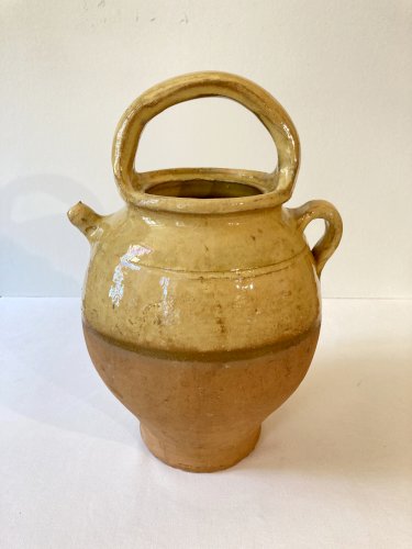Cruche / Chevrette provençale ancienne (ca. 1960), en terre cuite vernissée jaune