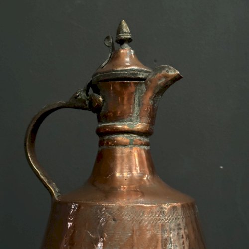 Cruche en cuivre orientale début XXe patine d'origine L8855
