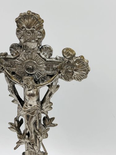 Crucifix dautel Français