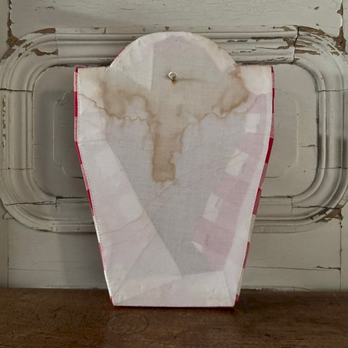 Crucifix en bois sculpté XVIIIe noyer finement exécuté M3645