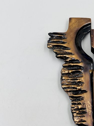 Crucifix en bronze brutaliste