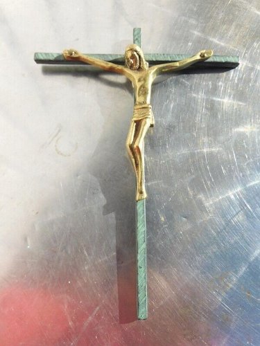 CRUCIFIX EN BRONZE ET CROIX VERTE N°1