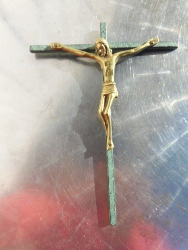 CRUCIFIX EN BRONZE ET CROIX VERTE N°1