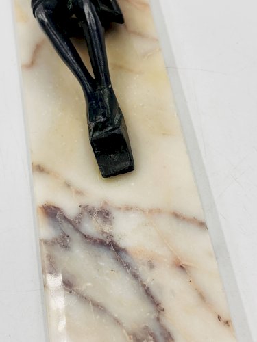 Crucifix en marbre