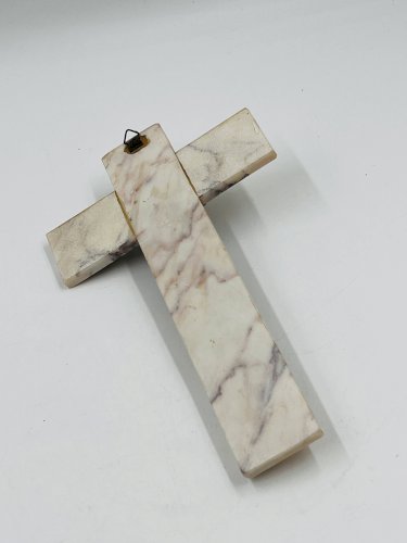 Crucifix en marbre