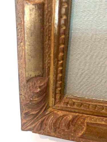Crucifix sur un cadre en bois et stuc doré Objet de culte XIX siècle