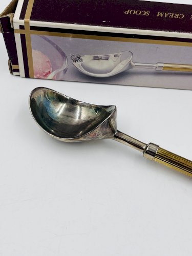 Cuillère à glace vintage avec boîte