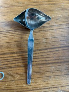Cuillère à jus gras ou maigre métal argenté