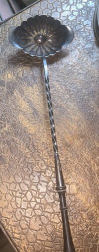 Cuillère à punch  maison Christofle métal argenté et ebène XIXe