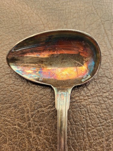 CUILLERE DE BEBE CHRISTOFLE EN METAL ARGENTE MODELE COQUILLE