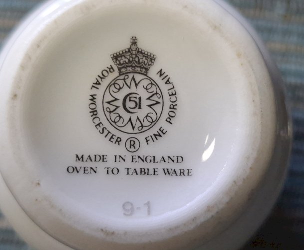 Cuit oeufs Royal Worcester en porcelaine