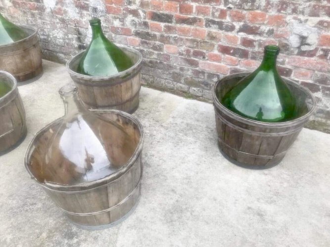 Dame Jeanne vintage, 110 euros pièce, bonbonnes anciennes