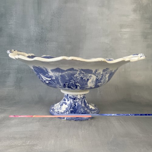 David Johnston Bordeaux coupe sur pied centre de table décor bleu  XIXe