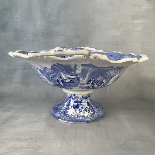 David Johnston Bordeaux coupe sur pied centre de table décor bleu  XIXe