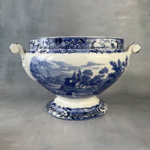 David Johnston et Jules Vieillard & Cie Bordeaux bas de soupière décor bleu XIXe