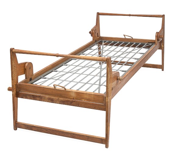Daybed ancien pliable par Guillerme et Chambron