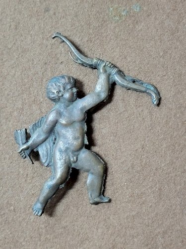 DECORATION ANGELOT EN BRONZE SUR MEUBLE