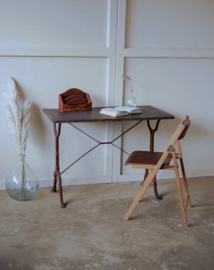 Denise, the bistro dining table in wrought iron No. 86