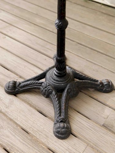 Denise, la table à manger bistro N°28