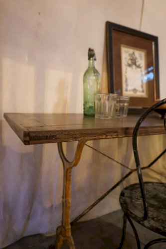 Denise, la table de bistrot en bois N°69