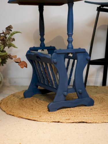 Désiré, le porte-revues bleu en hêtre N°138