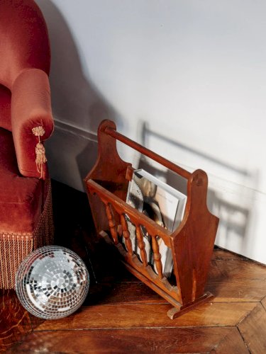 Désiré, le porte-revues en bois N°17