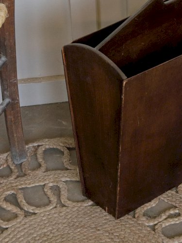 Désiré, le porte-revues en bois N°36