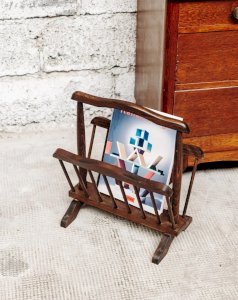 Desire, the wooden magazine holder No. 46