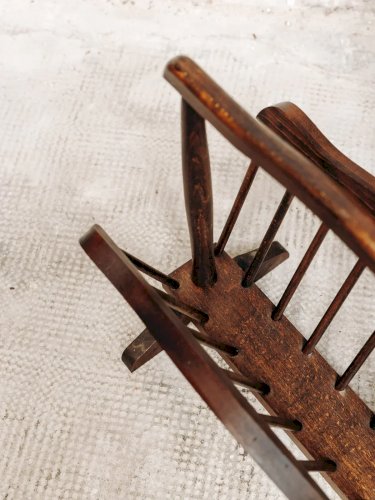 Désiré, le porte-revues en bois N°46