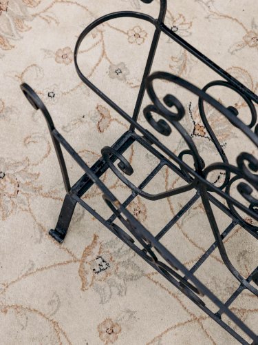 Désiré, le porte-revues en fer forgé N°109