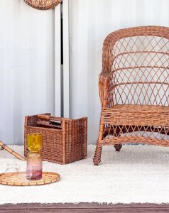 Desire, the wicker magazine holder No. 85