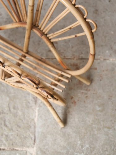 Désiré, le porte-revues en rotin N°153