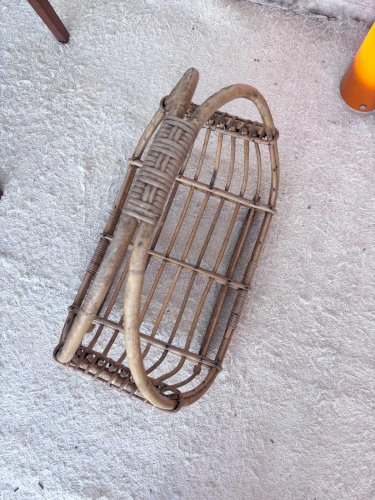 Désiré, le porte-revues en rotin N°71