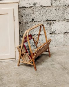 Desire, the rattan magazine holder No. 72
