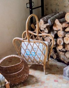 Desire, the rattan magazine rack No. 79