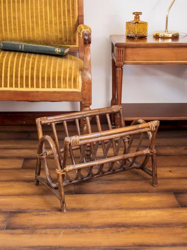 Désiré, le porte-revues en rotin N°87