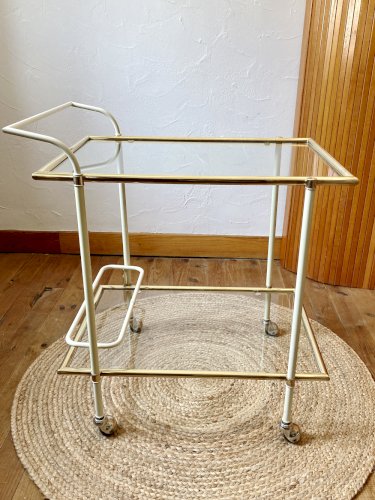 Desserte avec structure en métal couleur crème et laiton doré, années 1960