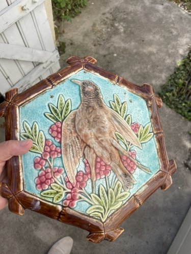 Dessous De Plat  ANCIEN CARREAU FAIENCE ORCHIES  ANTIQUE décor Oiseau Bambou