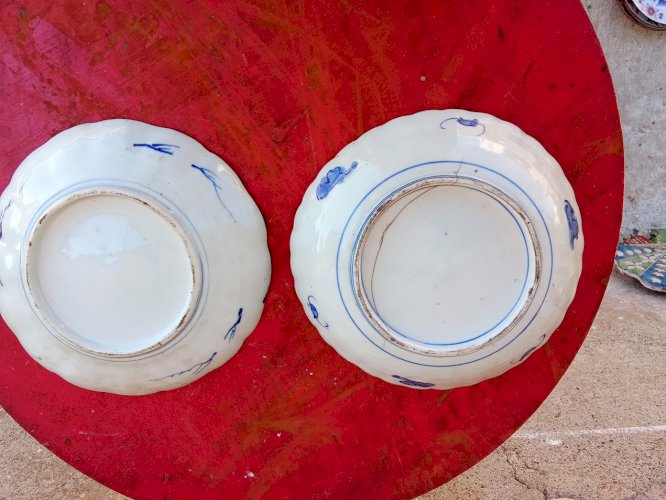 Deux assiettes (Fausse paire) imari Japon 
