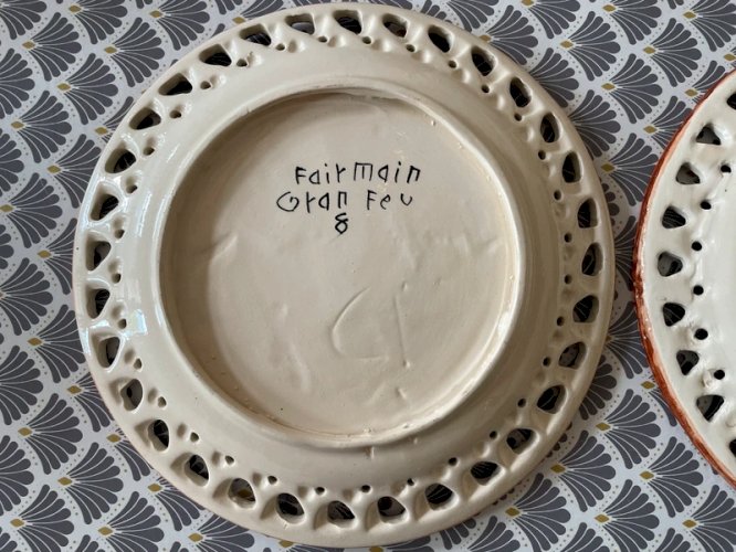 Deux assiettes vintage
