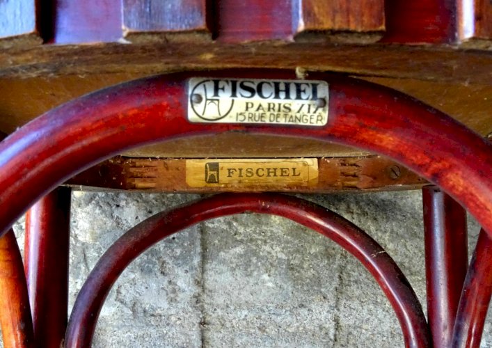 Deux chaises bistrot Fischel N°89 1/2 de 1932 , assise bois unie, No Thonet