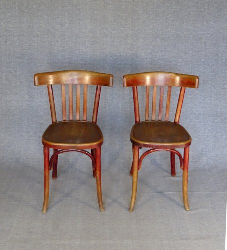 Deux chaises bistrot Fischel N°89 1/2 de 1932 , assise bois unie, No Thonet